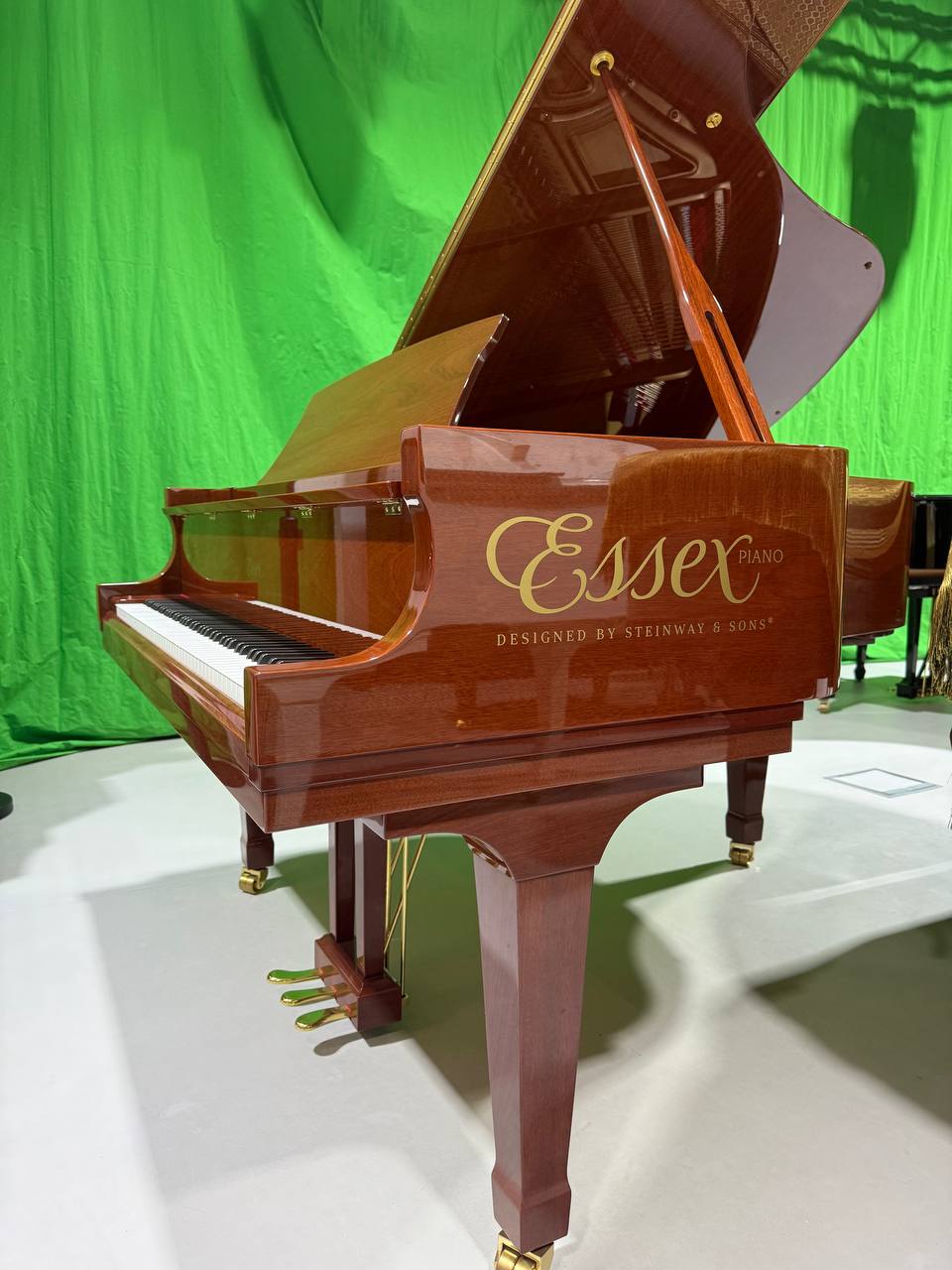 PRE-OWNED ESSEX GRAND EGP173 SAPELE SN:136590 - Classic Grand Sapele