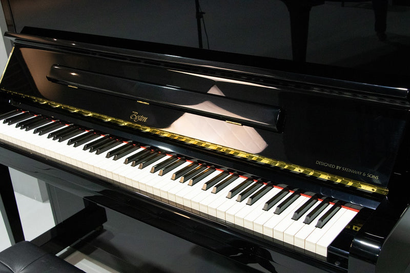 PRE-OWNED BOSTON UPRIGHT UP132E SN:198179 - Performance Edition