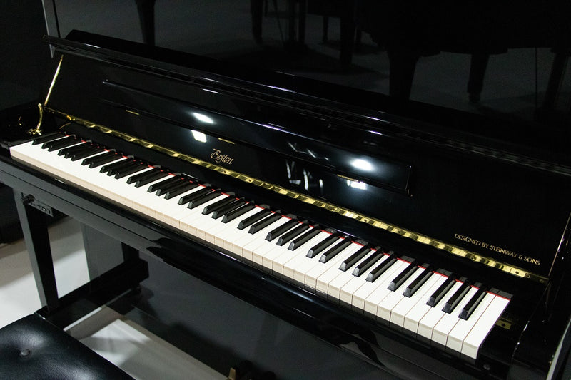 PRE-OWNED BOSTON UPRIGHT UP126E SN:175966 - Performance Edition