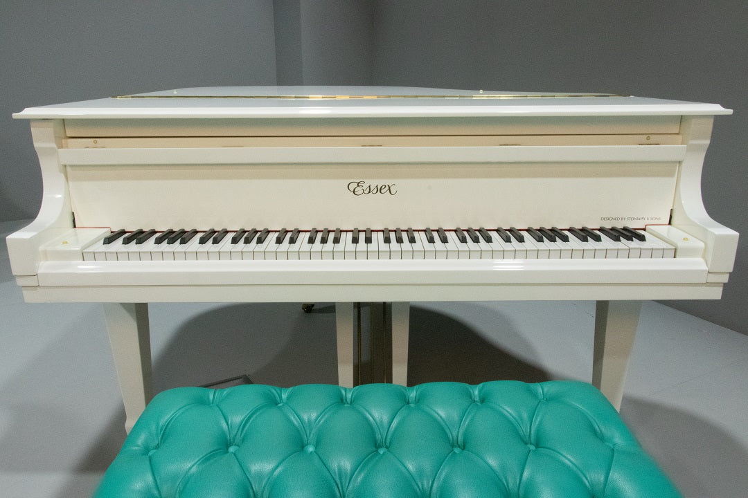 PRE-OWNED ESSEX GRAND EGP155C WHITE SN:133029 - Classic Grand